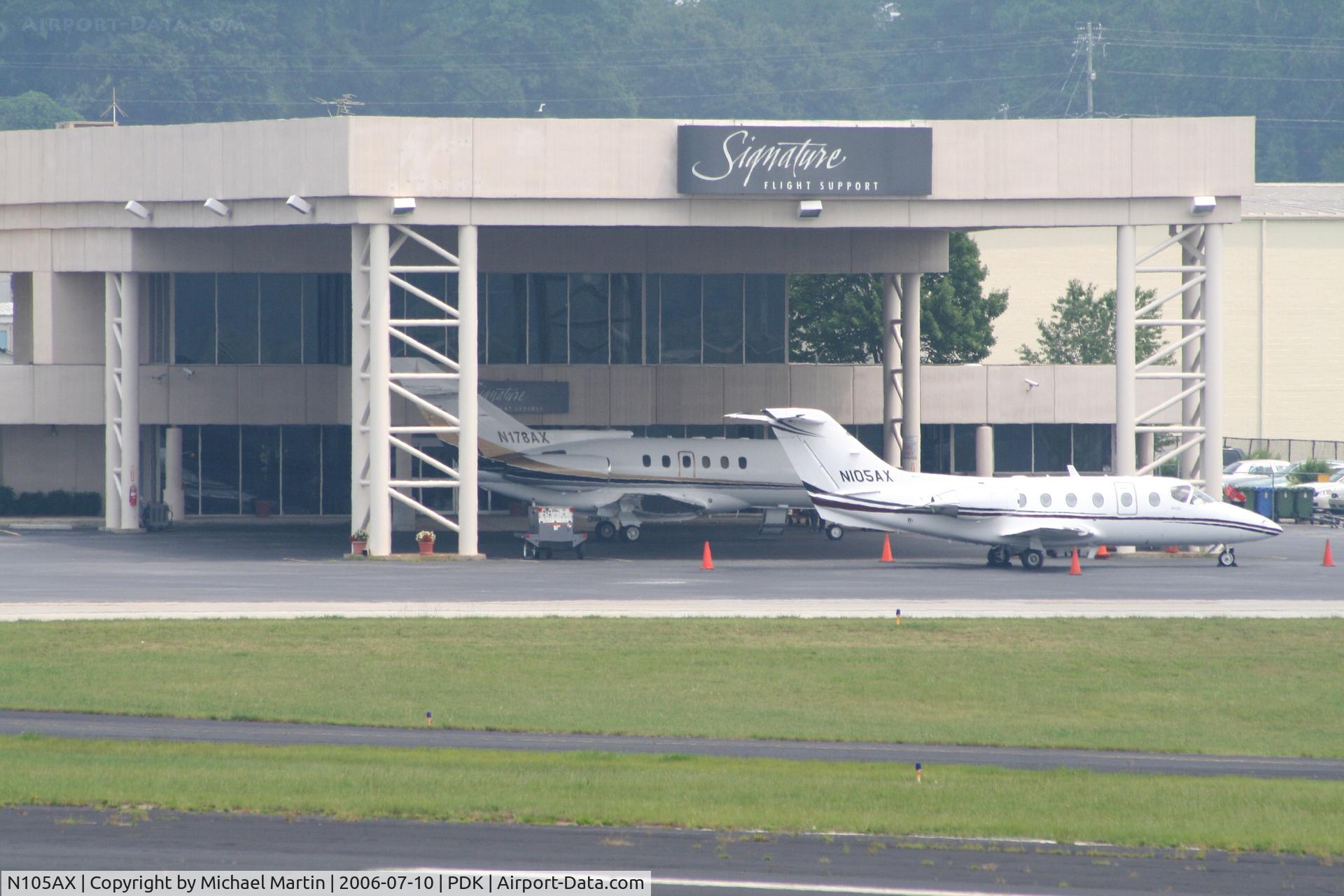 N105AX, 1995 Beech 400A Beechjet C/N RK-105, Tied down @ Signature Flight Services