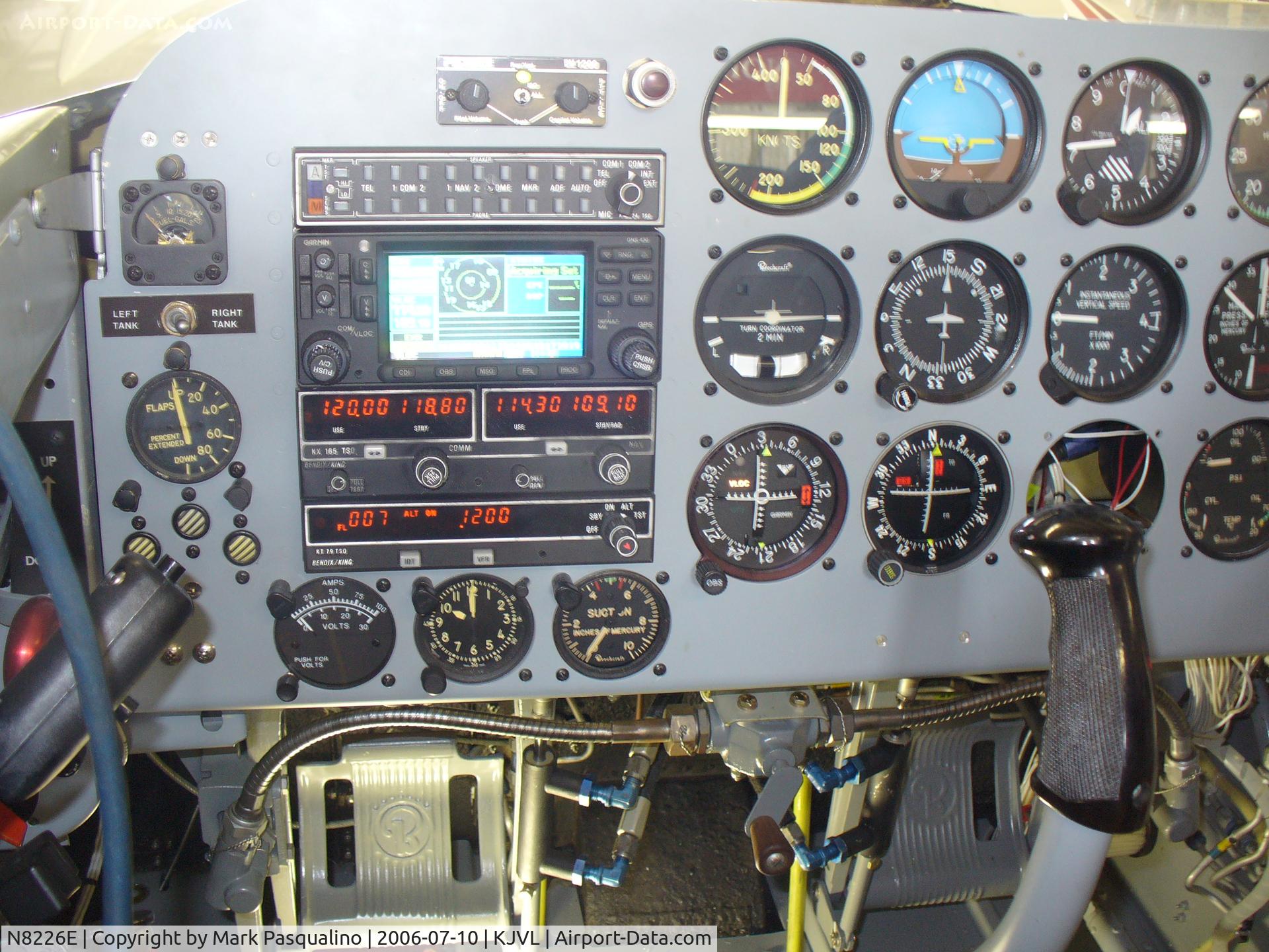N8226E, 1957 Beech D-45 Mentor C/N BG-379, Beech T-34B project  Radio package installed