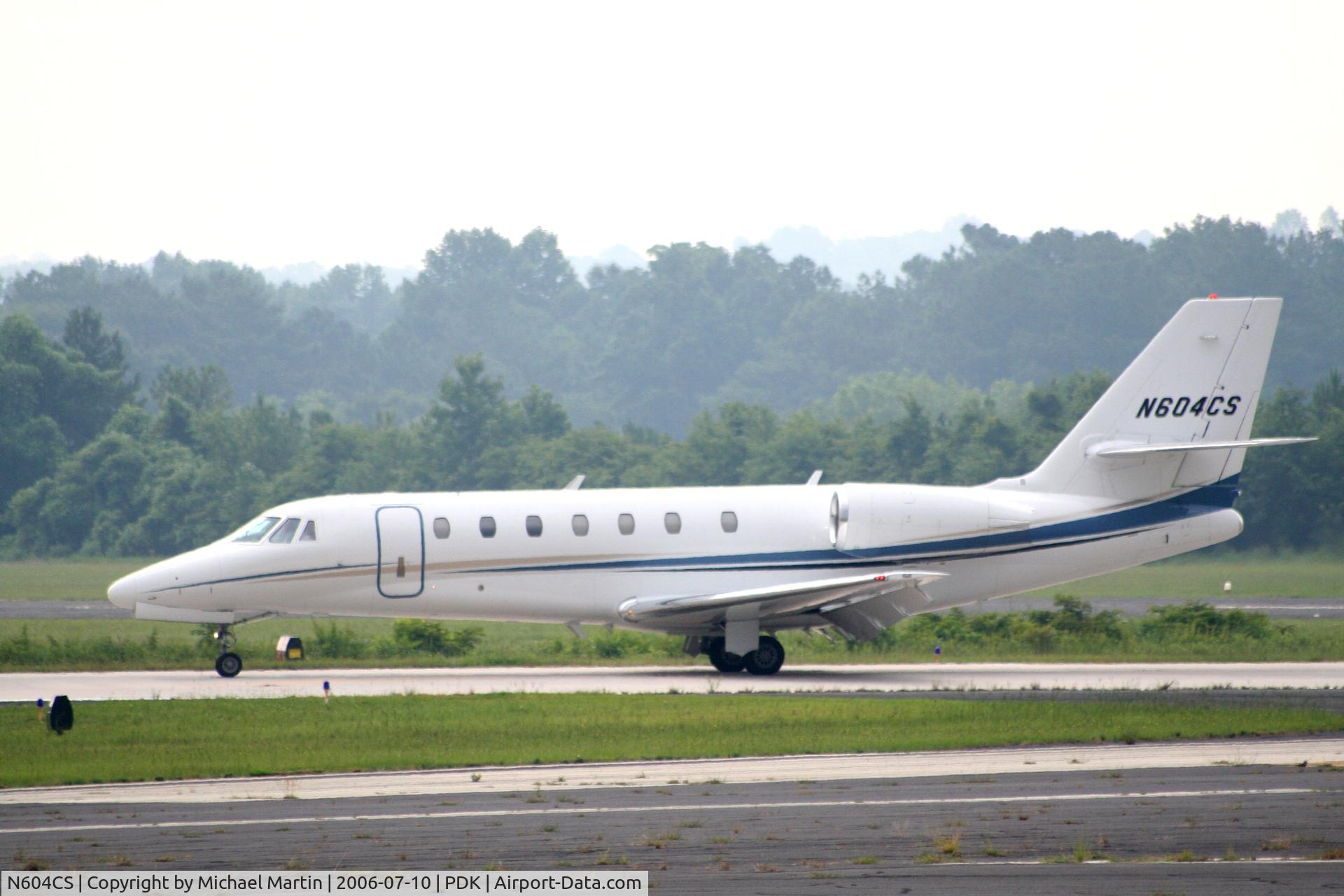 N604CS, 2004 Cessna 680 Citation Sovereign C/N 680-0007, Landing 2R