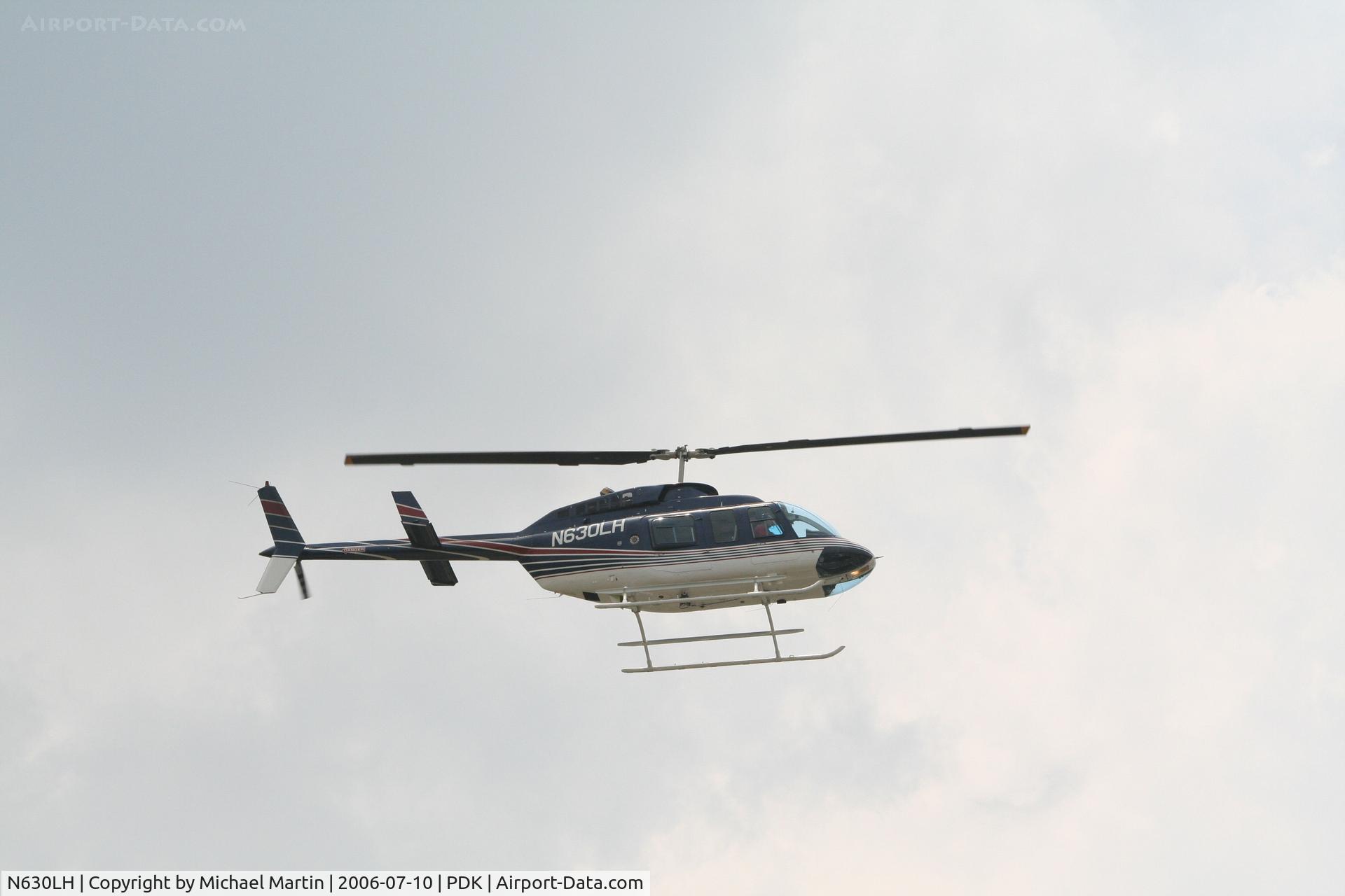 N630LH, 1992 Bell 206L-4 LongRanger IV LongRanger C/N 52011, Approaching Jet Fueling