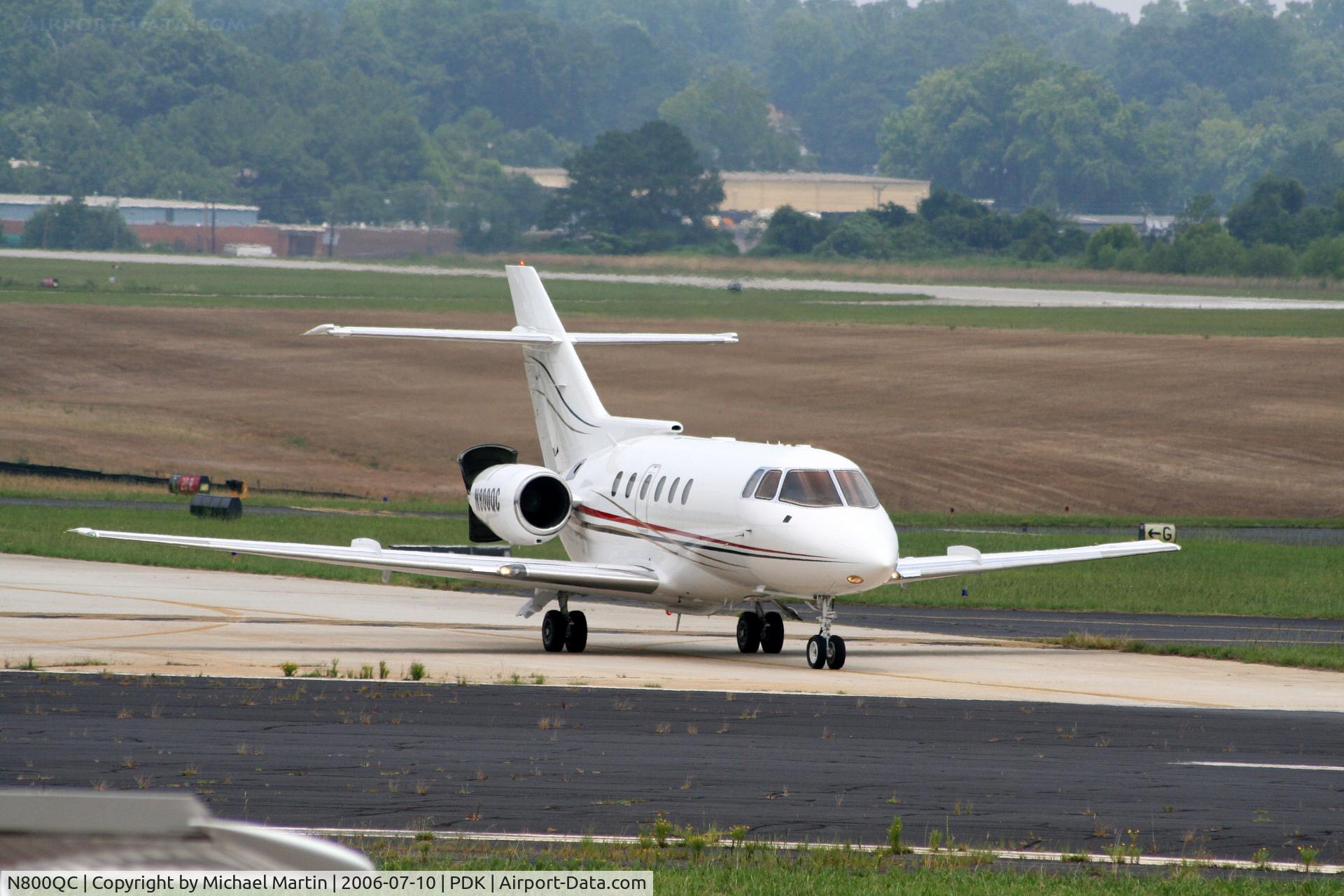 N800QC, British Aerospace BAe.125 Series 800A C/N 258174, Taxing to Mercury Air Center