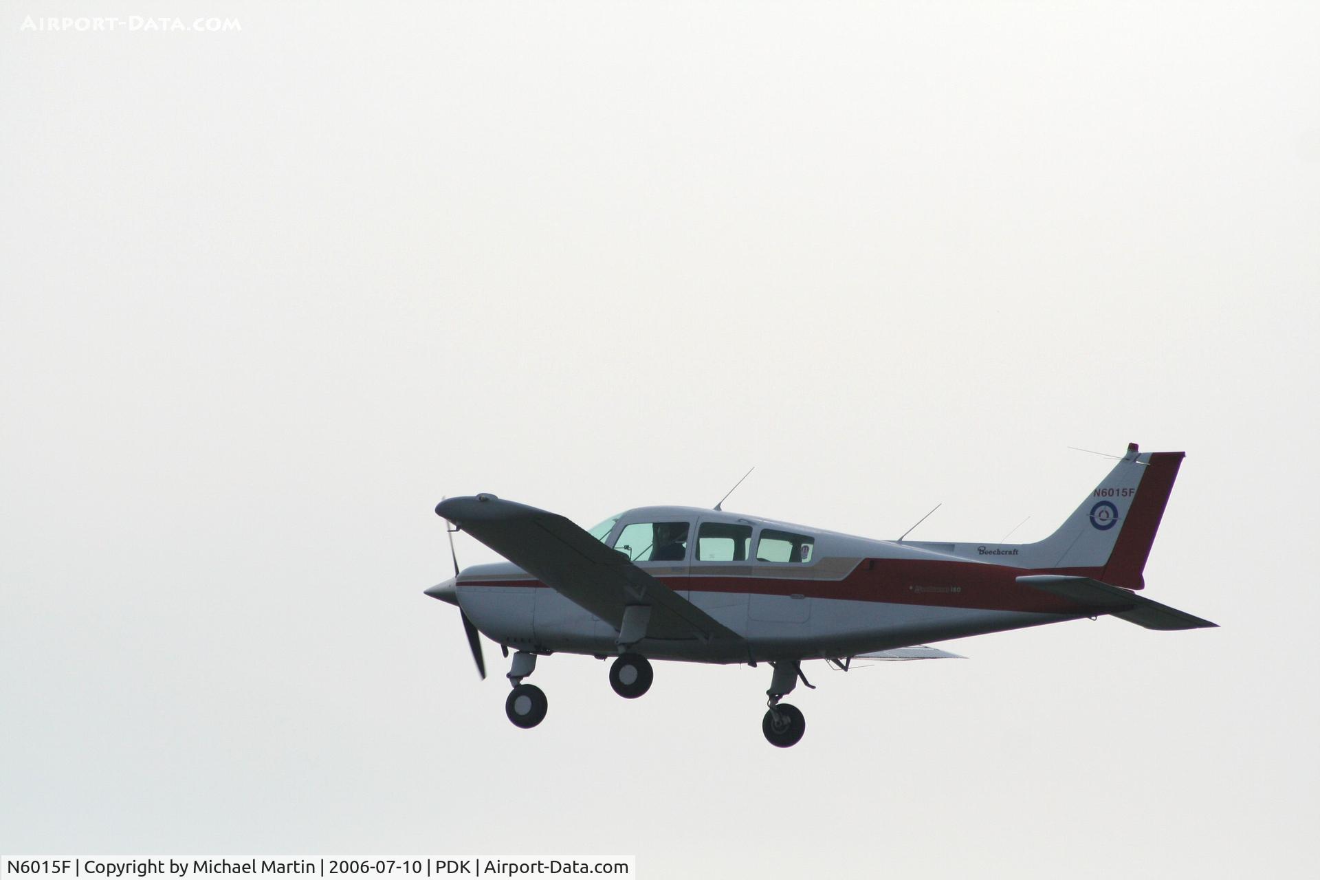 N6015F, 1979 Beech C23 Sundowner 180 Sundowner 180 C/N M-2134, Over flying PDK