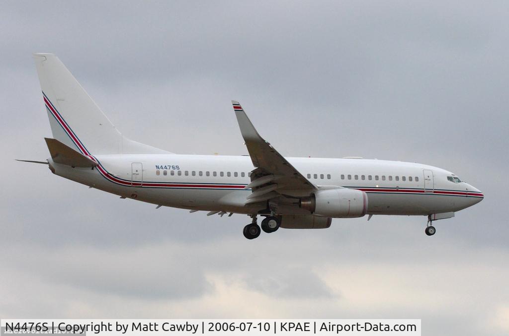 N4476S, 2001 Boeing 737-7ET C/N 33010, Landing at KPAE Everett, Washington