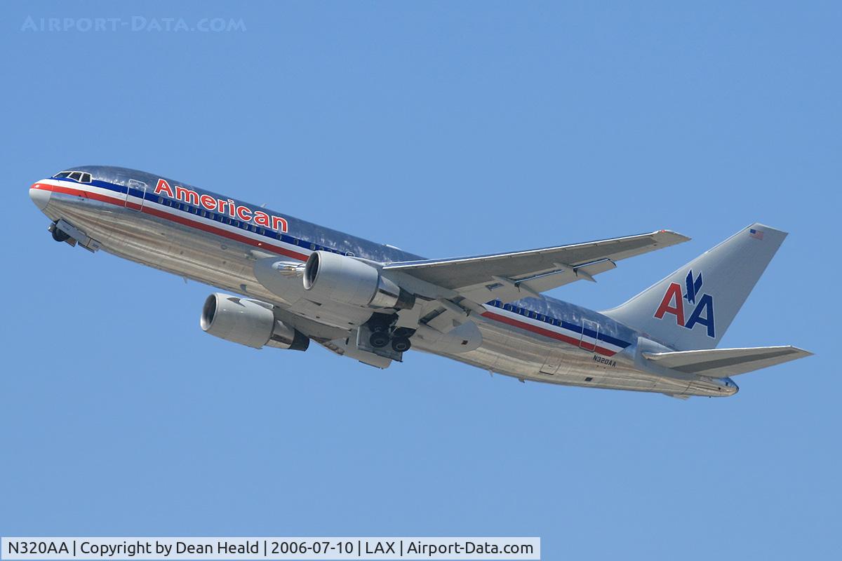 N320AA, 1985 Boeing 767-223 C/N 22321, American Airlines N320AA (FLT AAL22) climbing out from RWY 25R enroute to John F Kennedy Int'l (KJFK).