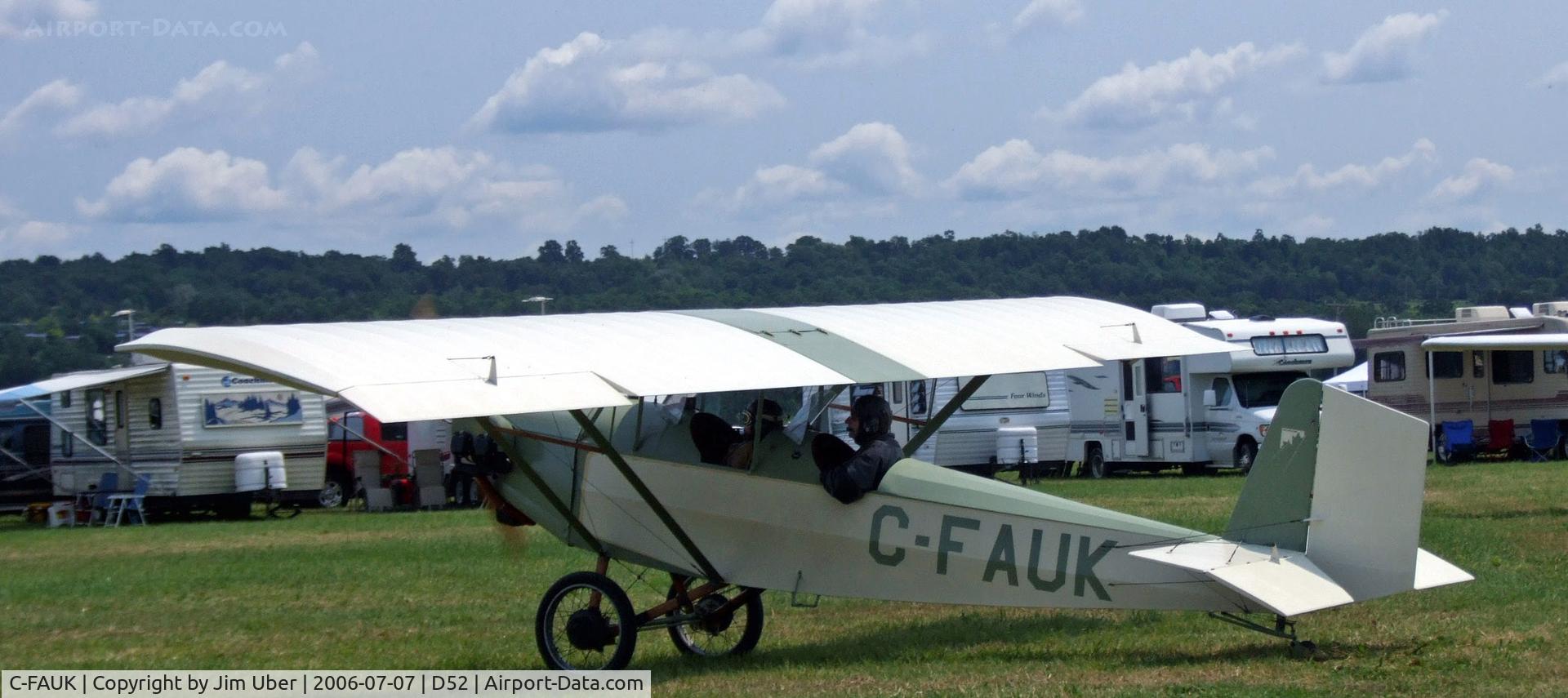 C-FAUK, 1985 Pietenpol B4A Air Camper C/N BK 1, arriving at the Geneseo show