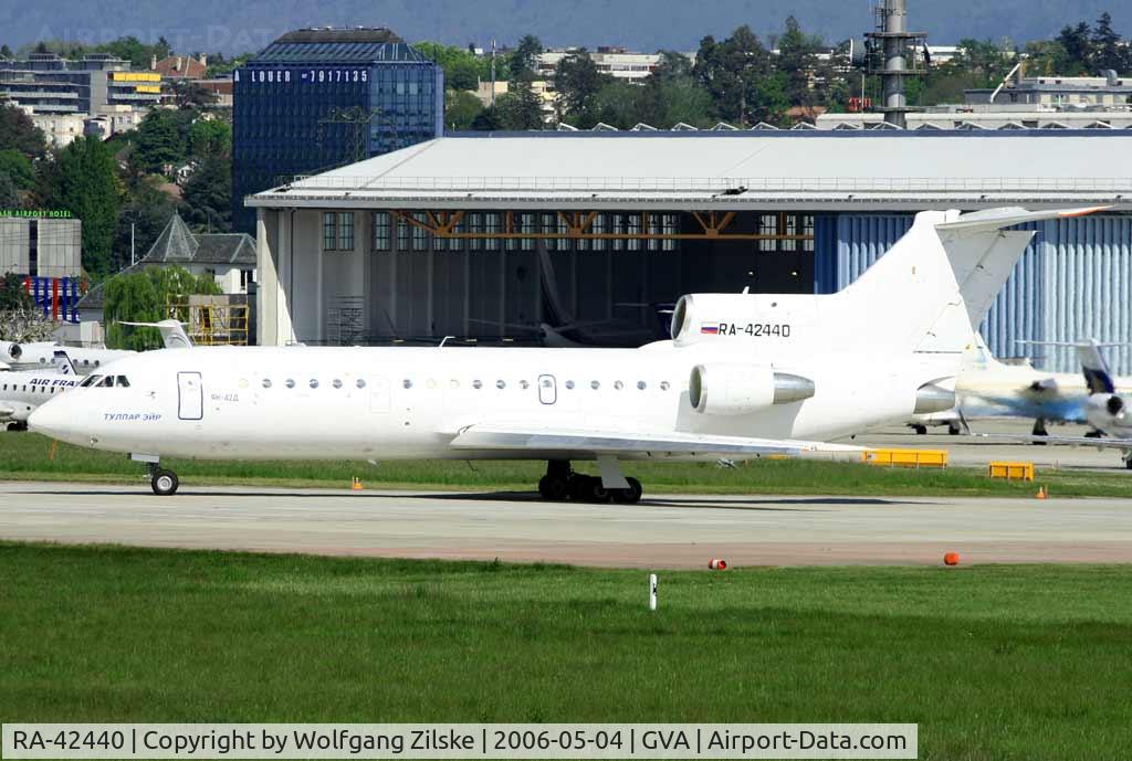 RA-42440, 2002 Yakovlev Yak-42D C/N 4520424210018, visitor
