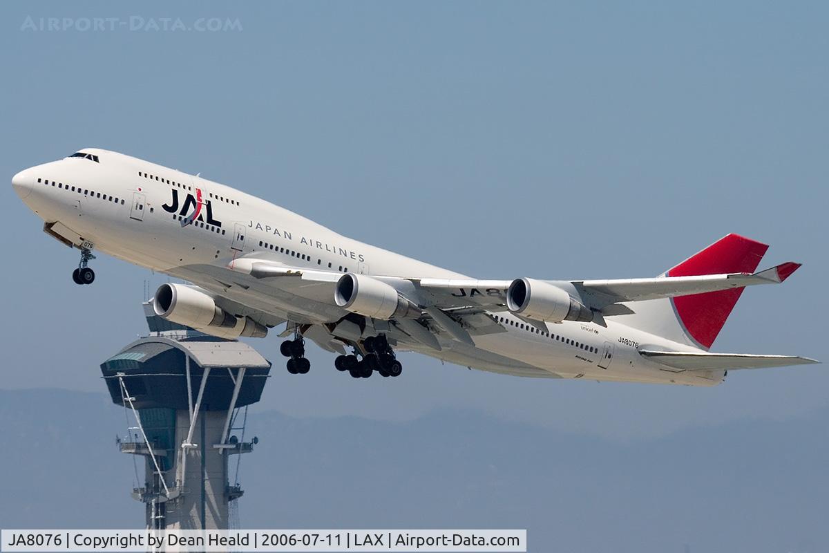 JA8076, 1990 Boeing 747-446 C/N 24777, Japan Airlines JA8076 (FLT JAL61) climbing out from RWY 25R enroute to Narita Int'l (RJAA), Japan.