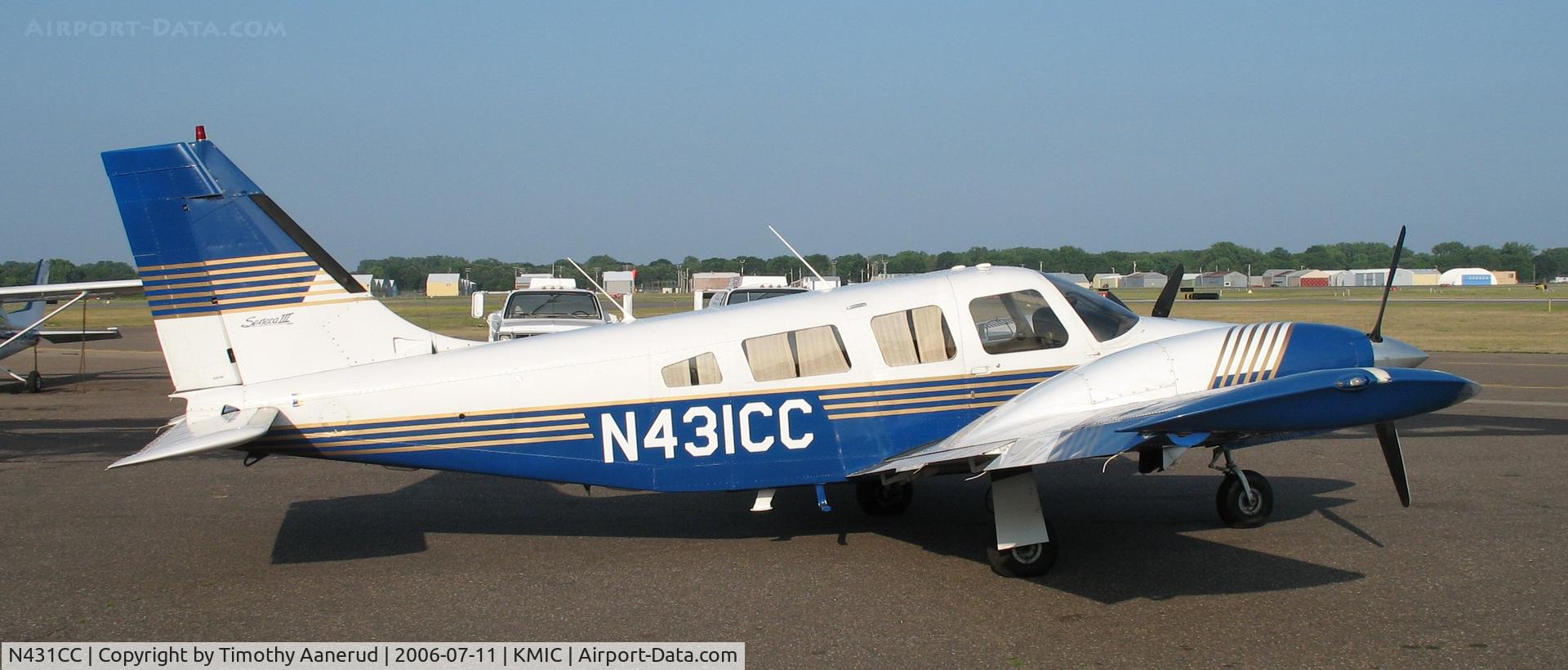 N431CC, 1989 Piper PA-34-220T Seneca III C/N 3433138, Parked in the Crystal Shamrock ramp area