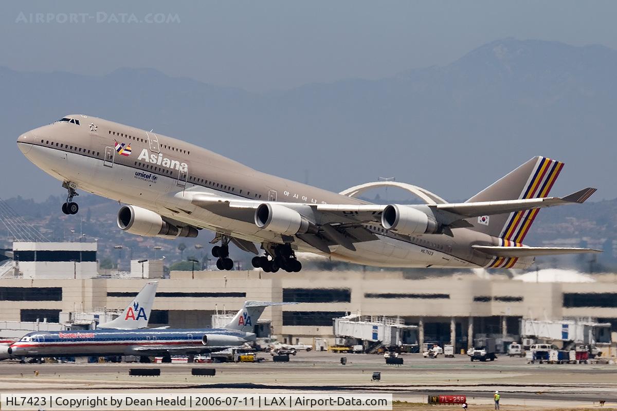 HL7423, 1997 Boeing 747-48EM(F) C/N 27282, Asiana Airlines HL7423 (FLT AAR201) departing RWY 25R enroute to Incheon Int'l (RKSI) - Seoul, Korea.