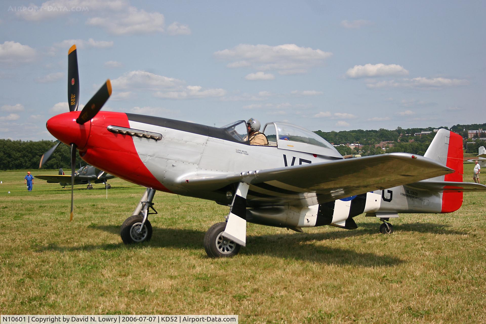 N10601, 1944 North American P-51D Mustang C/N 122-40383, N10601 at KD52.