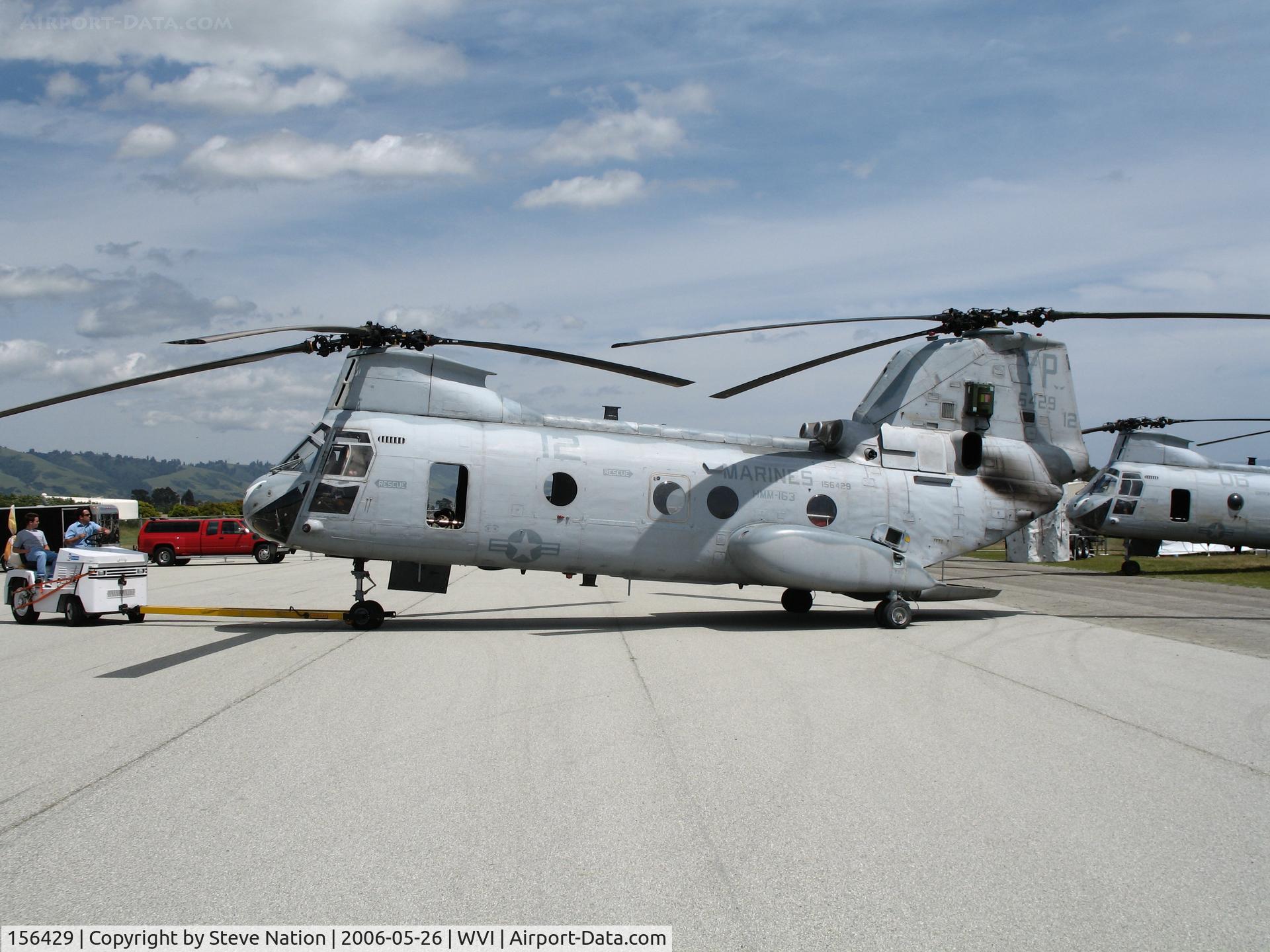 156429, Boeing Vertol CH-46E SeaKnight C/N 2499, CH-46F YP-12 HMM-163 loaded with missile warning boxes @ Watsonville Municipal Airport, CA