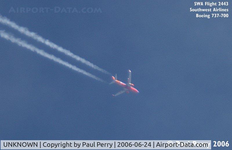 UNKNOWN, Contrails Various C/N Unknown, A Southwest flight transiting NC enroute to Orlando, FL