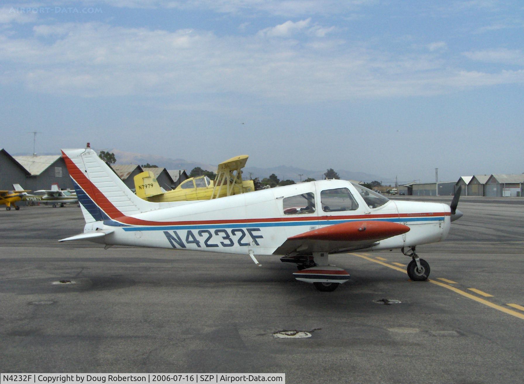 N4232F, 1976 Piper PA-28-140 C/N 28-7725005, 1976 Piper PA-28-140 CRUISER, Lycoming O-320 150 Hp
