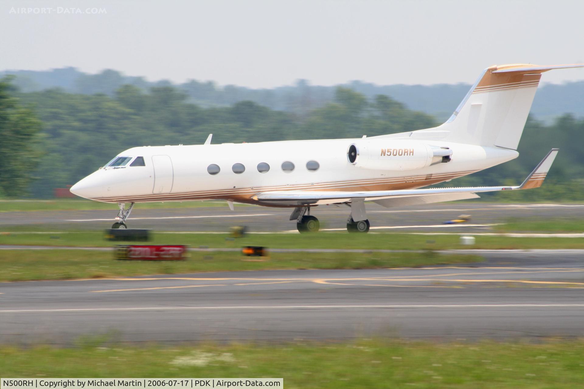 N500RH, 1970 Grumman G-1159 Gulfstream II C/N 80, Departing Runway 2R