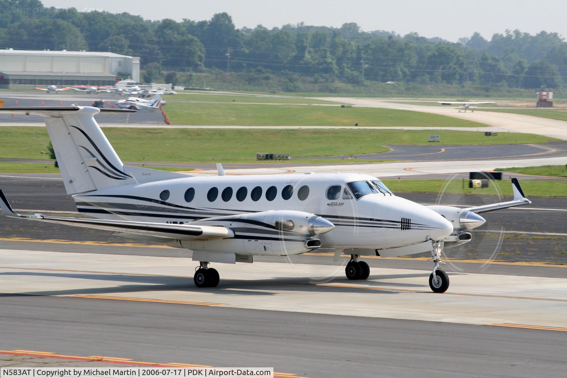 N583AT, Raytheon Aircraft Company B300 C/N FL-258, Taxing from Epps Air Service