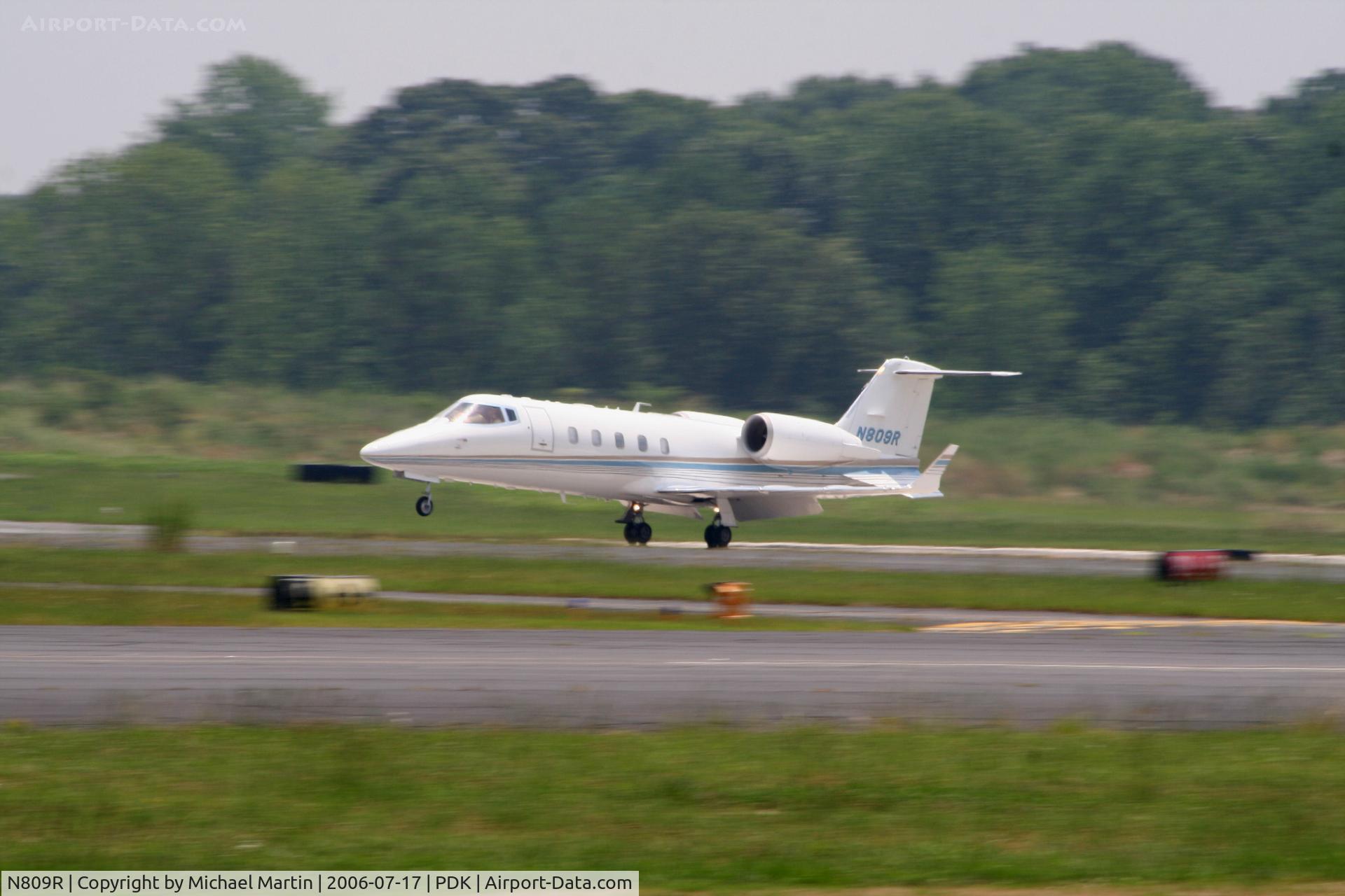 N809R, 1980 Learjet Inc 60 C/N 146, Landing Runway 2R