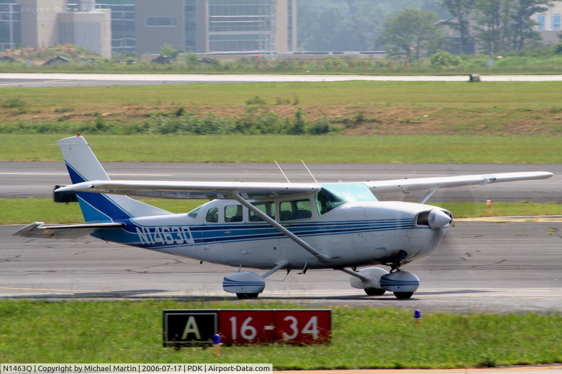 N1463Q, 1984 Cessna T207A C/N 20700783, Taxing to Mercury Air Center
