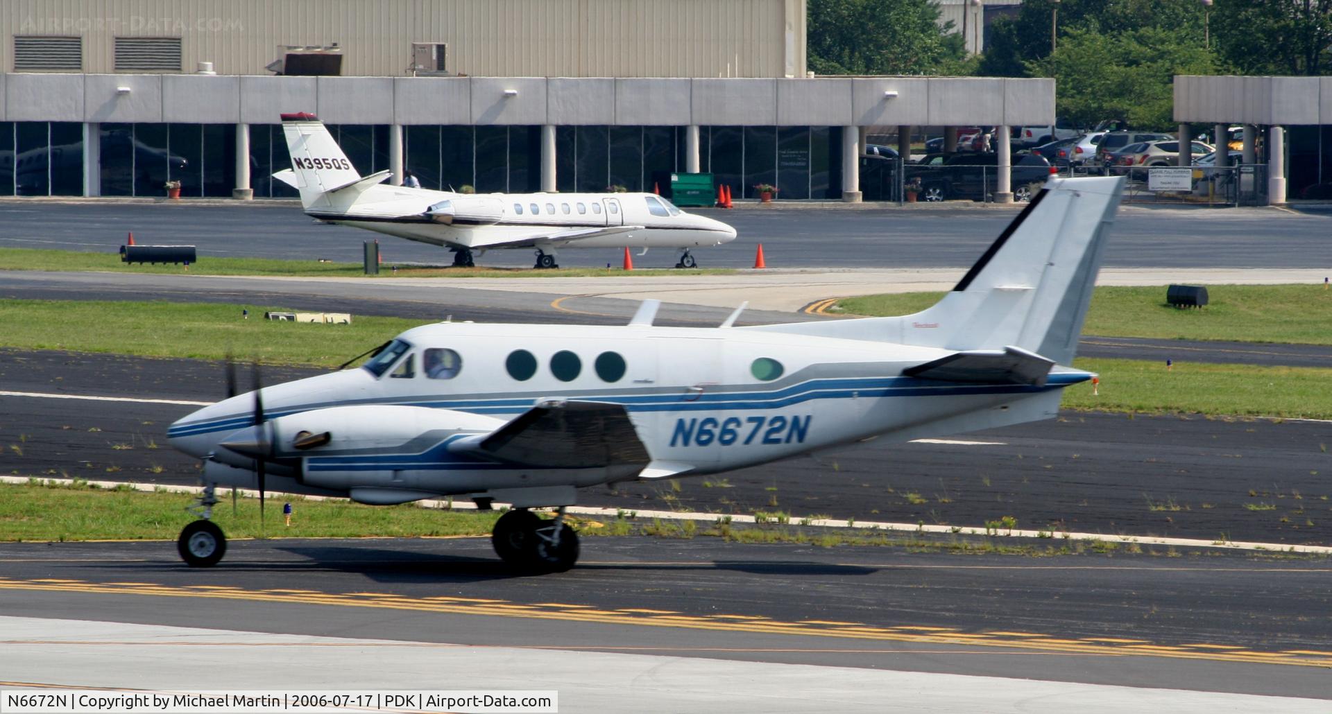 N6672N, 1979 Beech C90 King Air C/N LJ-875, Taxing to Epps Air Service