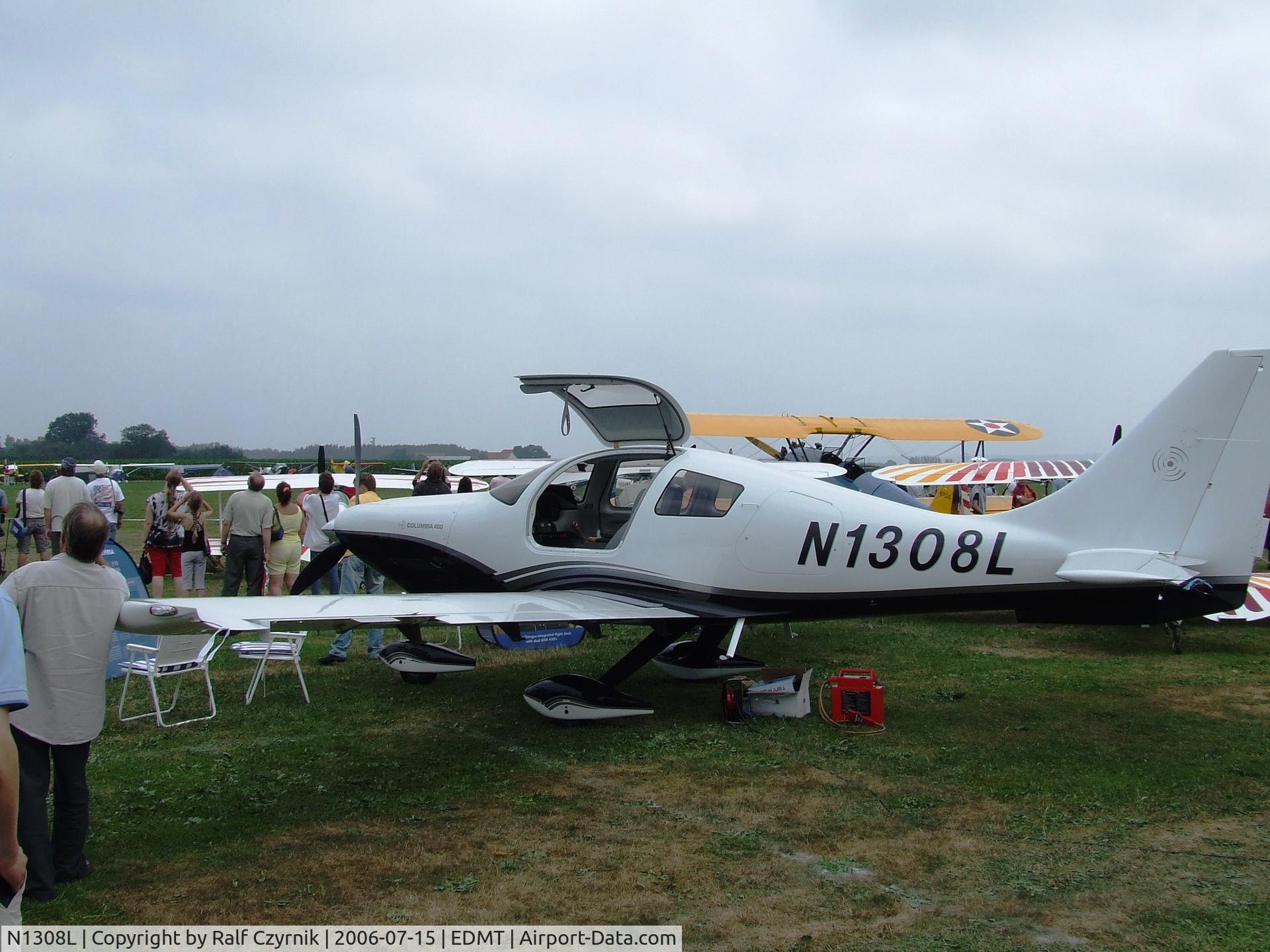 N1308L, 2006 Columbia Aircraft Mfg LC42-550FG Columbia 400 C/N 41590, German Columbia 400 on static display at www.tannkosh.com