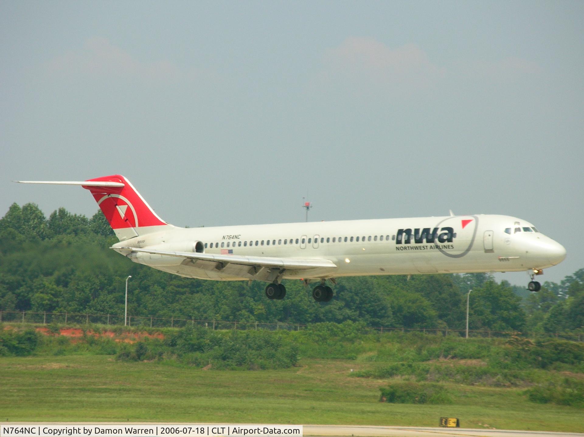 N764NC, 1976 Douglas DC-9-51 C/N 47717, NWA N764NC coming in for a landing at CLT.