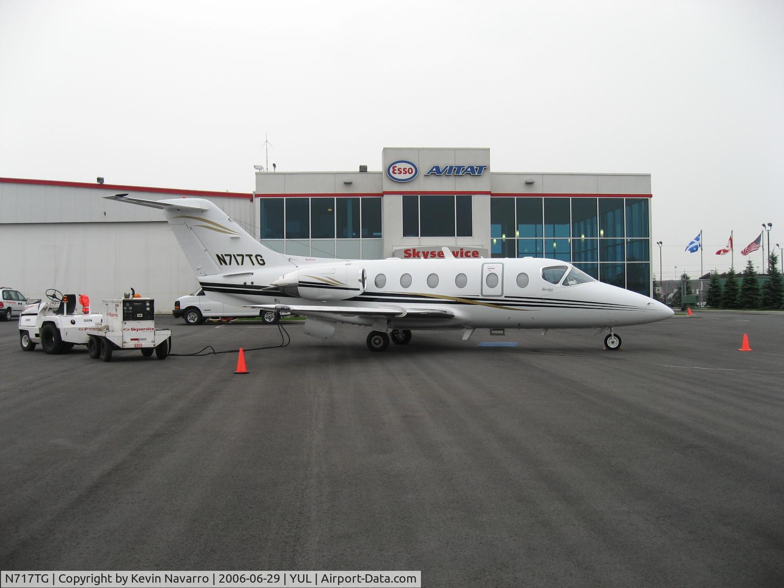 N717TG, 2001 Raytheon Aircraft Company 400A C/N RK-320, At YUL. Avitat Ramp. Very nice and friendly people in Canada.