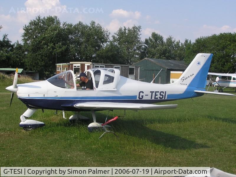 G-TESI, 2006 Tecnam P-2002EA Sierra C/N PFA 333-14481, Tecnam Sierra at Hinton-in-the-Hedges airfield