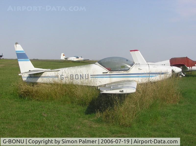 G-BONU, 1986 Slingsby T-67B Firefly C/N 2037, Slingsby T67 looking a bit unloved at Hinton