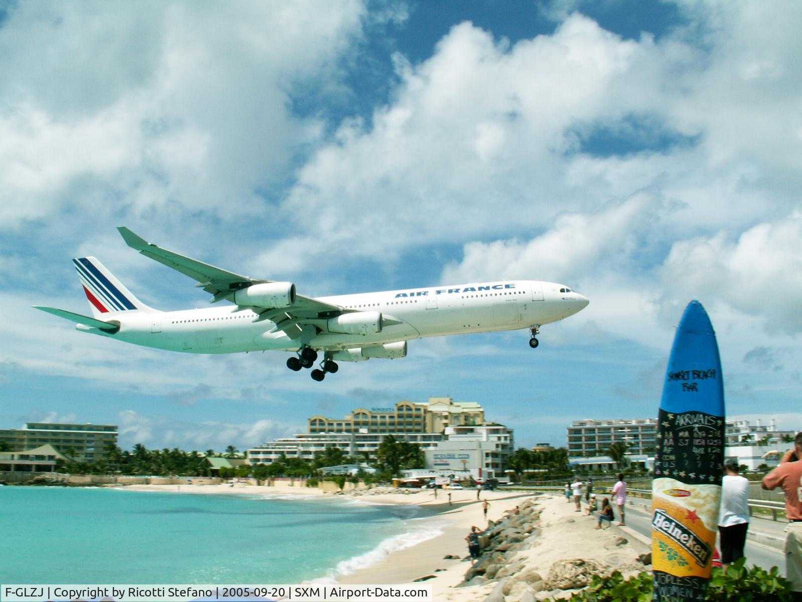 F-GLZJ, 1997 Airbus A340-313X C/N 186, Next To landing at Princess Juliana International Airport ST Maarten