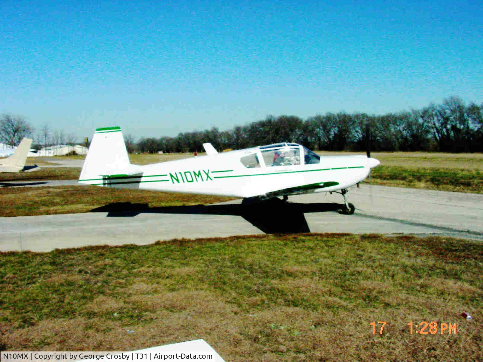N10MX, 1982 IAR IAR-823 C/N 76, IAR-623 Taxiing for takeoff