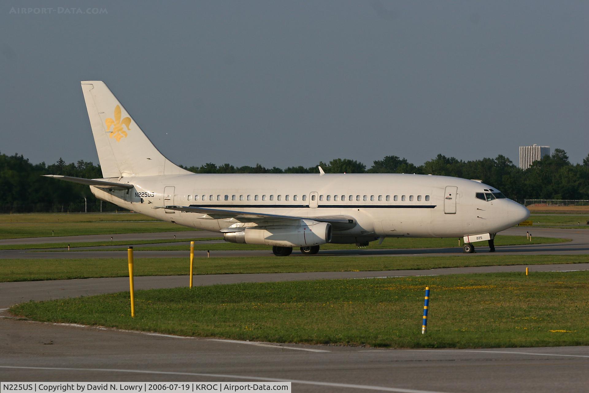 N225US, 1979 Boeing 737-201 C/N 21667, N225US at KROC.