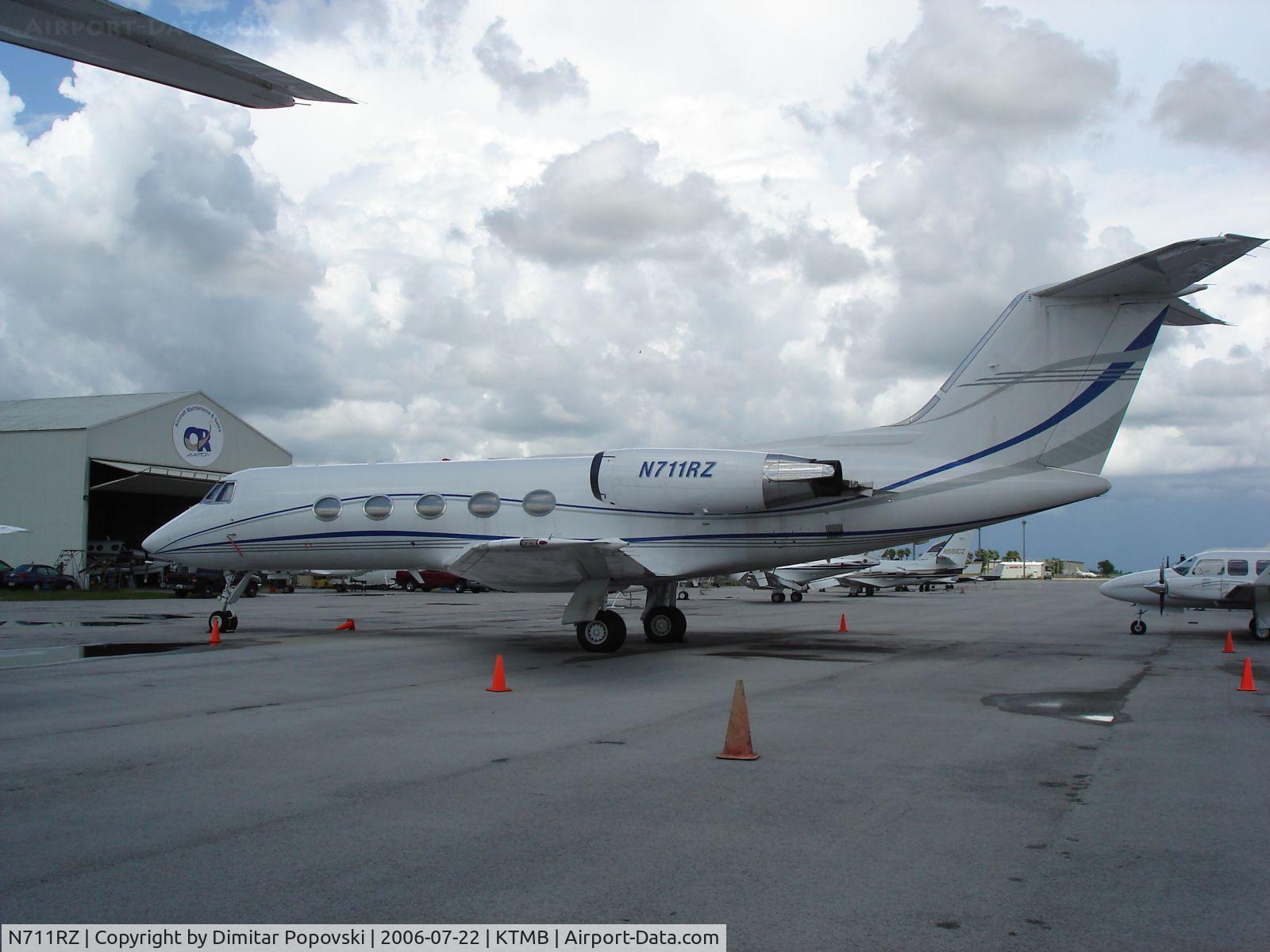 N711RZ, 1968 Grumman G-1159 Gulfstream II C/N 025, /