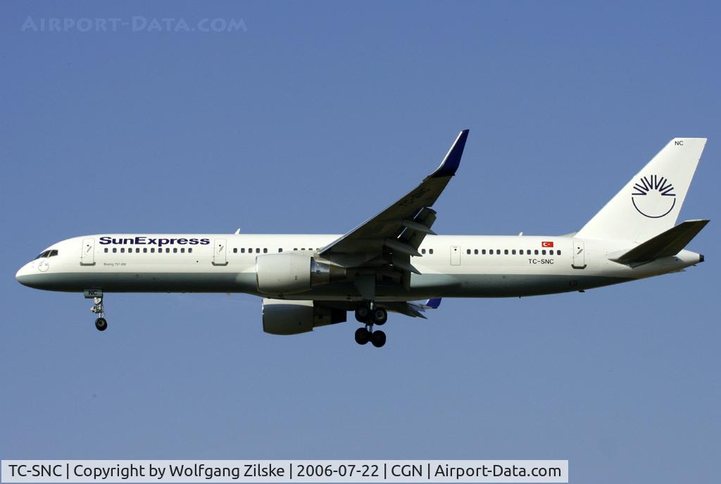 TC-SNC, 1994 Boeing 757-2Q8 C/N 26273, visitor