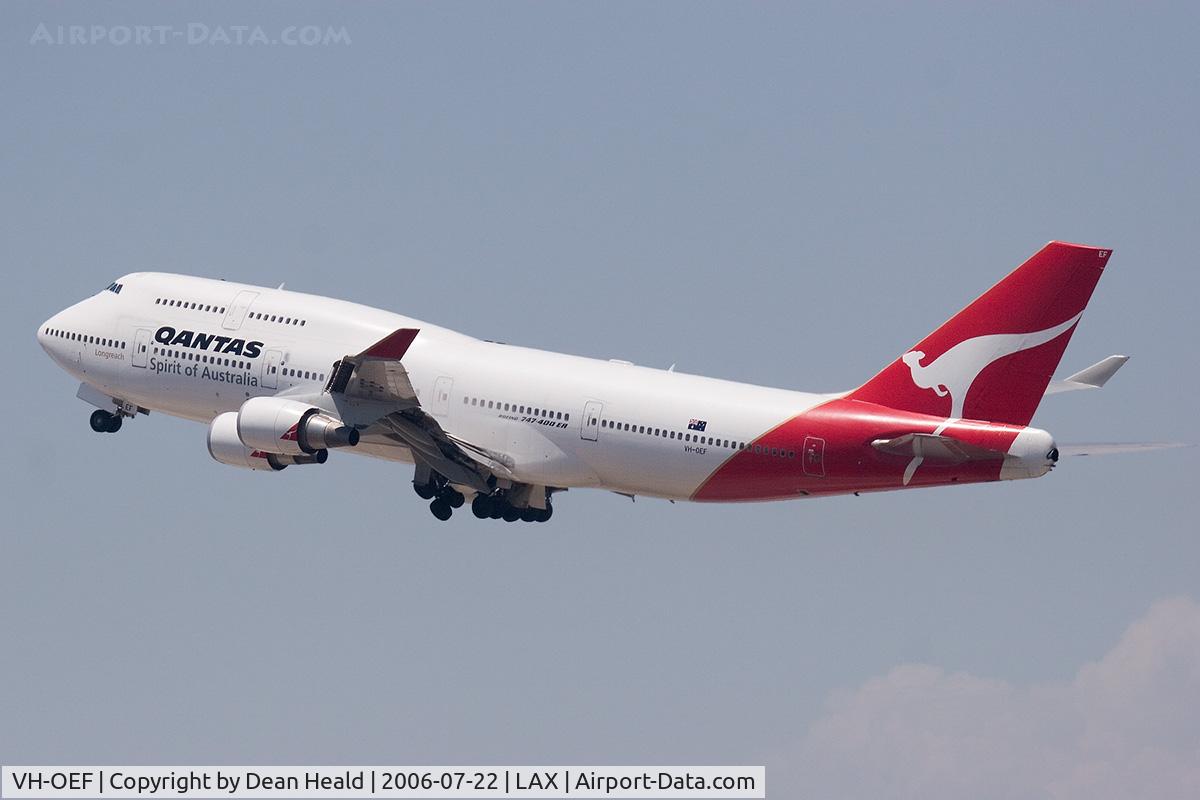 VH-OEF, 2002 Boeing 747-438/ER C/N 32910, Qantas VH-OEF (FLT QFA8) climbing out from RWY 25R enroute to Sydney Int'l (YSSY).