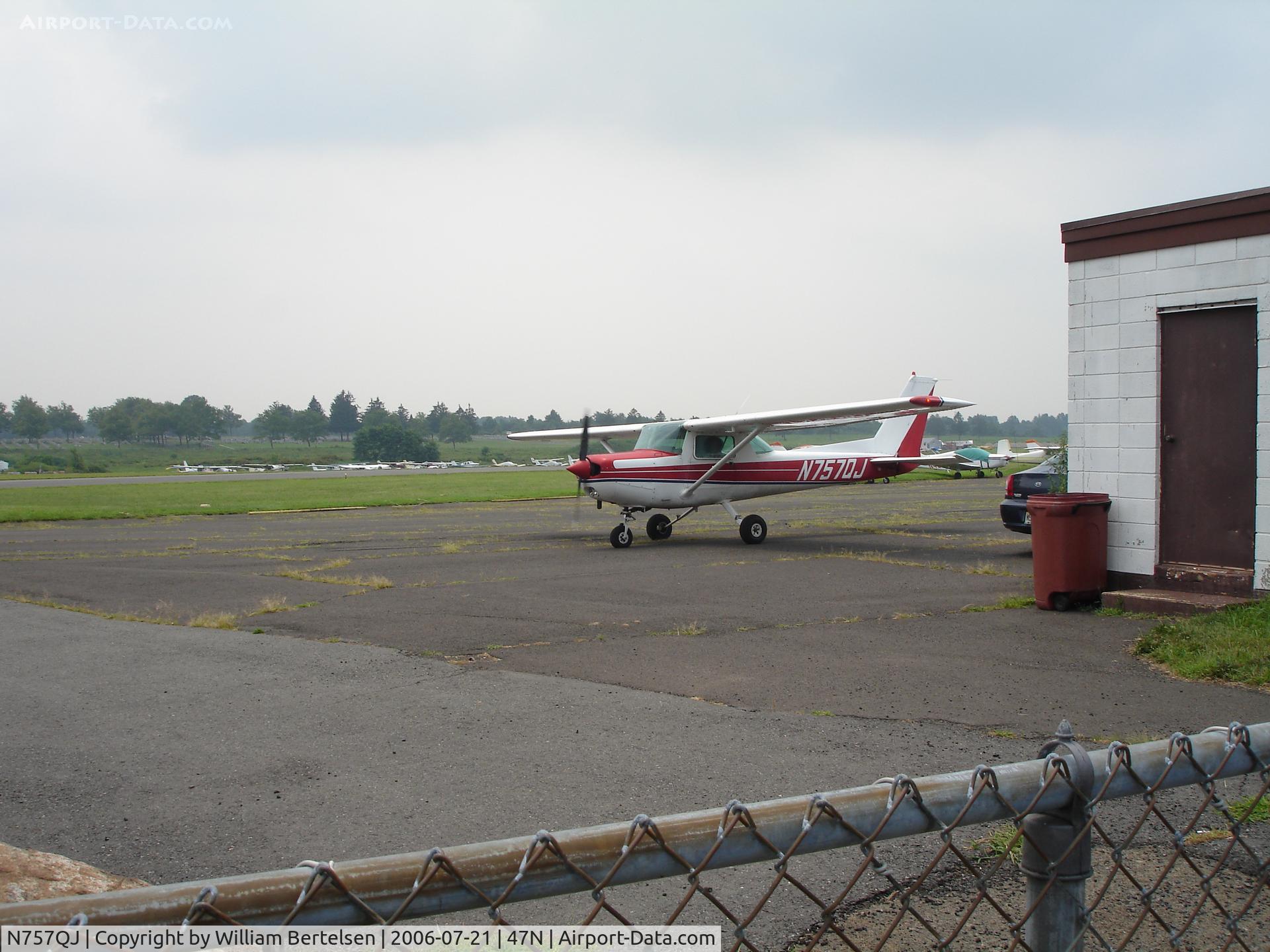N757QJ, 1977 Cessna 152 C/N 15279917, Cessna 152