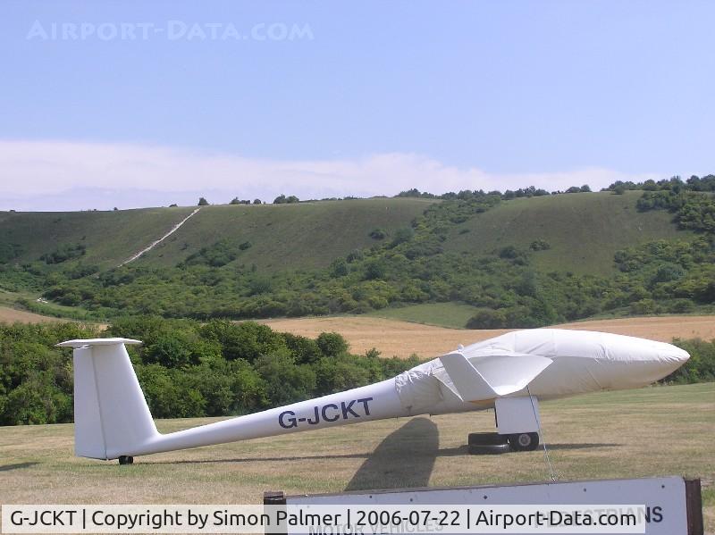 G-JCKT, 1997 Stemme S-10VT C/N 11-004, Stemme S10-VT at Dunstable Downs gliding site