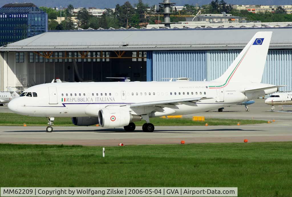 MM62209, 2002 Airbus ACJ319 (A319-115/CJ) C/N 1795, visitor