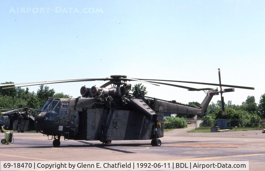 69-18470, 1969 Sikorsky CH-54B Tarhe C/N 64-077, When active with Army as CH-54B 69-18470 at Windsor Locks, CT