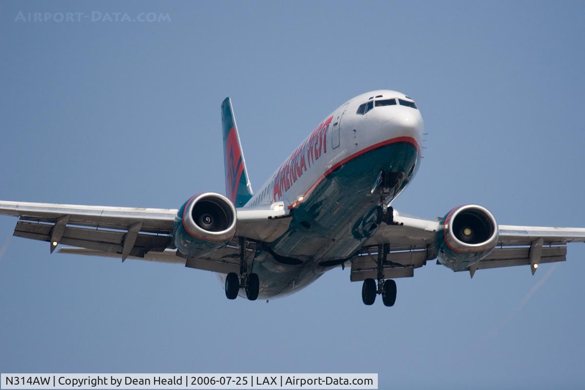 N314AW, 1987 Boeing 737-3S3 C/N 23733, America West N314AW (FLT AWE110) from Las Vegas McCarran Int'l (KLAS) on final approach to RWY 24R.