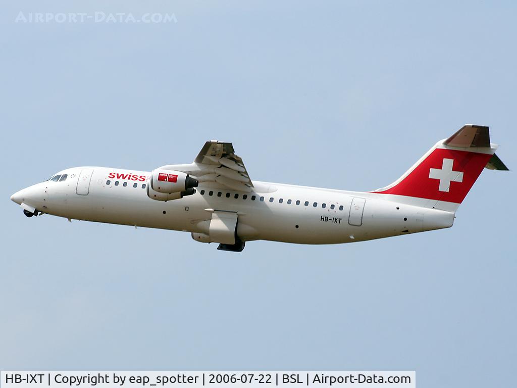 HB-IXT, 1995 British Aerospace Avro 146-RJ100 C/N E3259, on a charterflight outbound for Olbia as LX9002