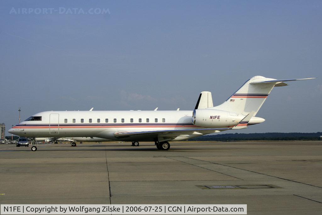 N1FE, 2001 Bombardier BD-700-1A10 Global Express C/N 9091, visitor