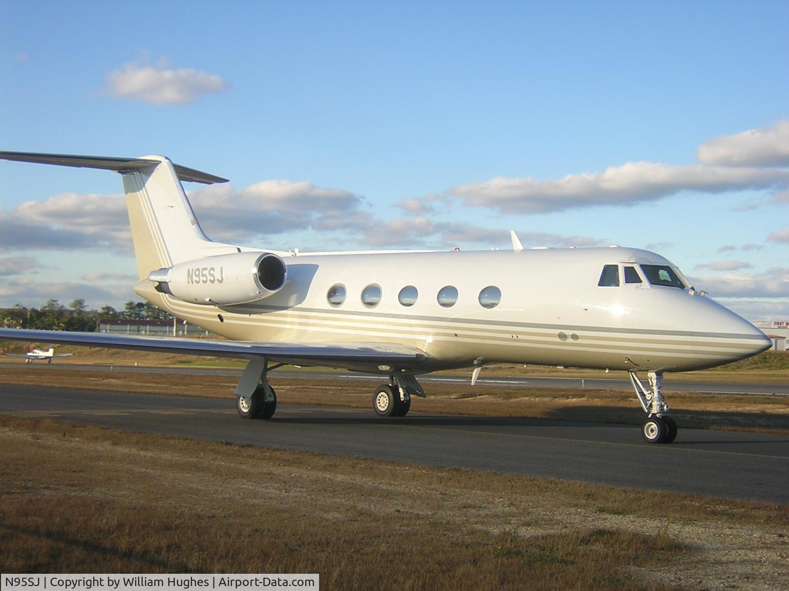 N95SJ, 1969 Grumman G-1159B Gulfstream II-B C/N 064, coming from Miami