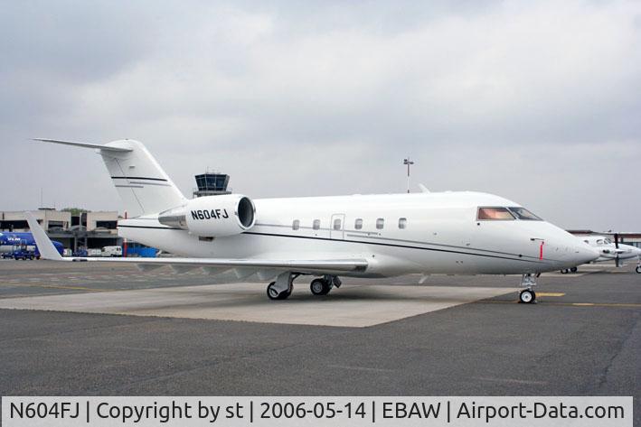 N604FJ, 1986 Canadair Challenger 601-3A (CL-600-2B16) C/N 5001, nice