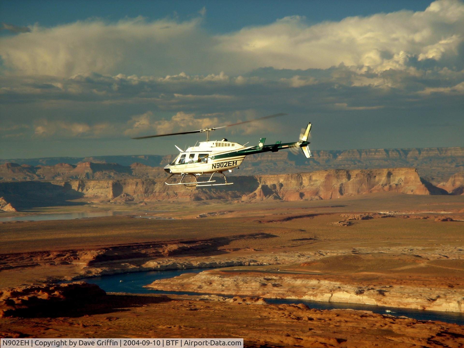 N902EH, 1983 Bell 206L-1 LongRanger II C/N 45769, Flying over Lake Powell