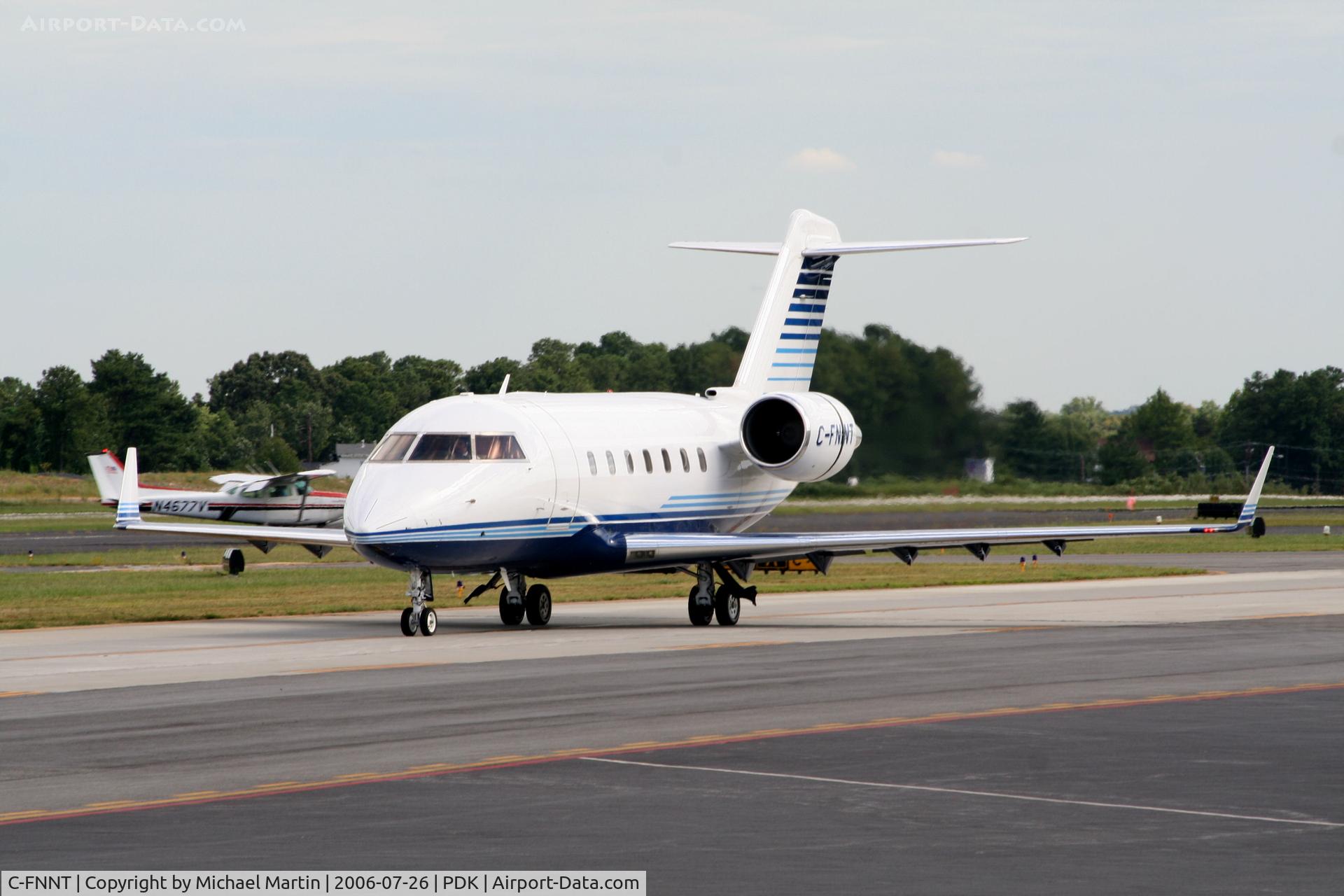 C-FNNT, 1996 Canadair Challenger 604 (CL-600-2B16) C/N 5317, Canadian CL-600 taxing to 20R