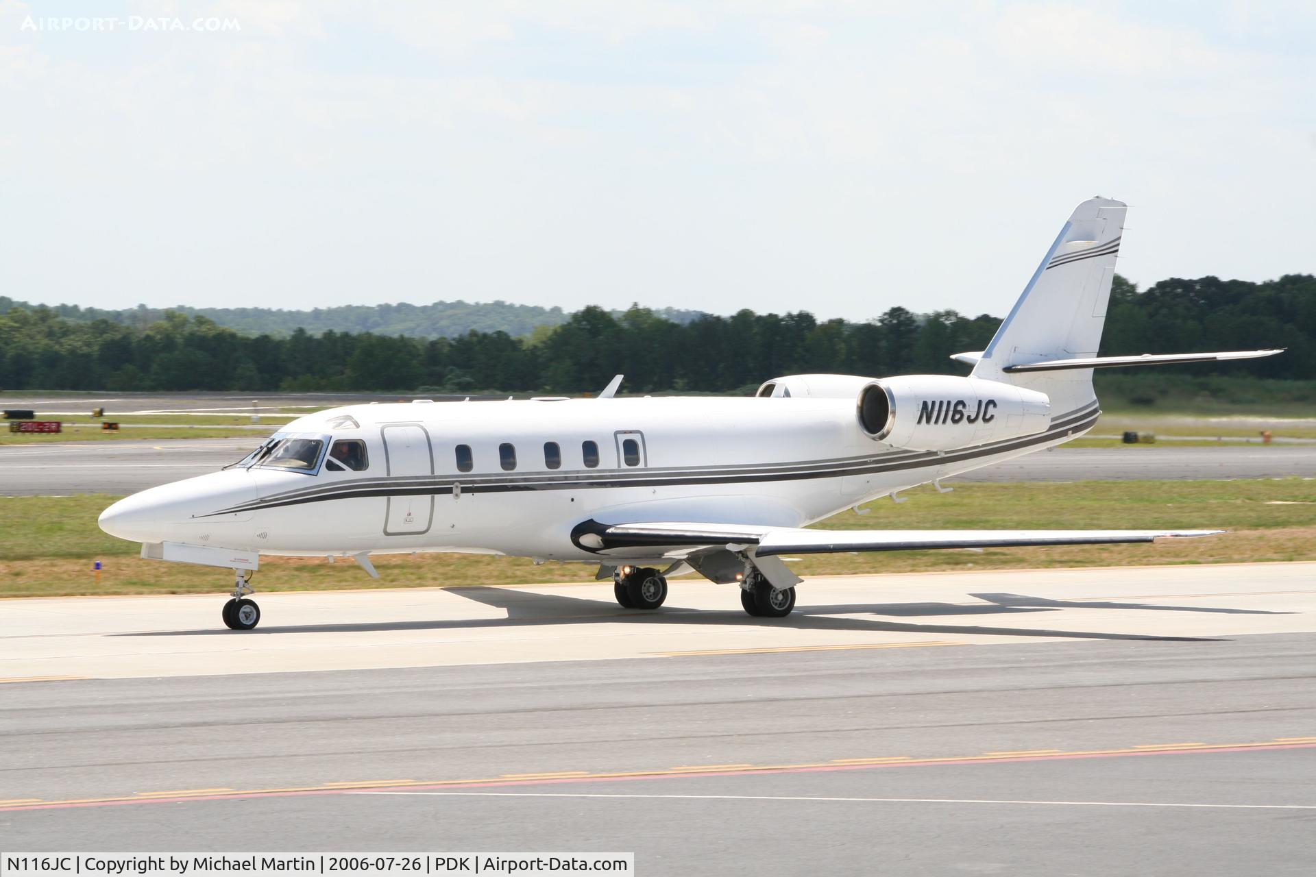 N116JC, Israel Aircraft Industries IAI-1125 Westwind Astra C/N 014, Taxing to Epps Air Service