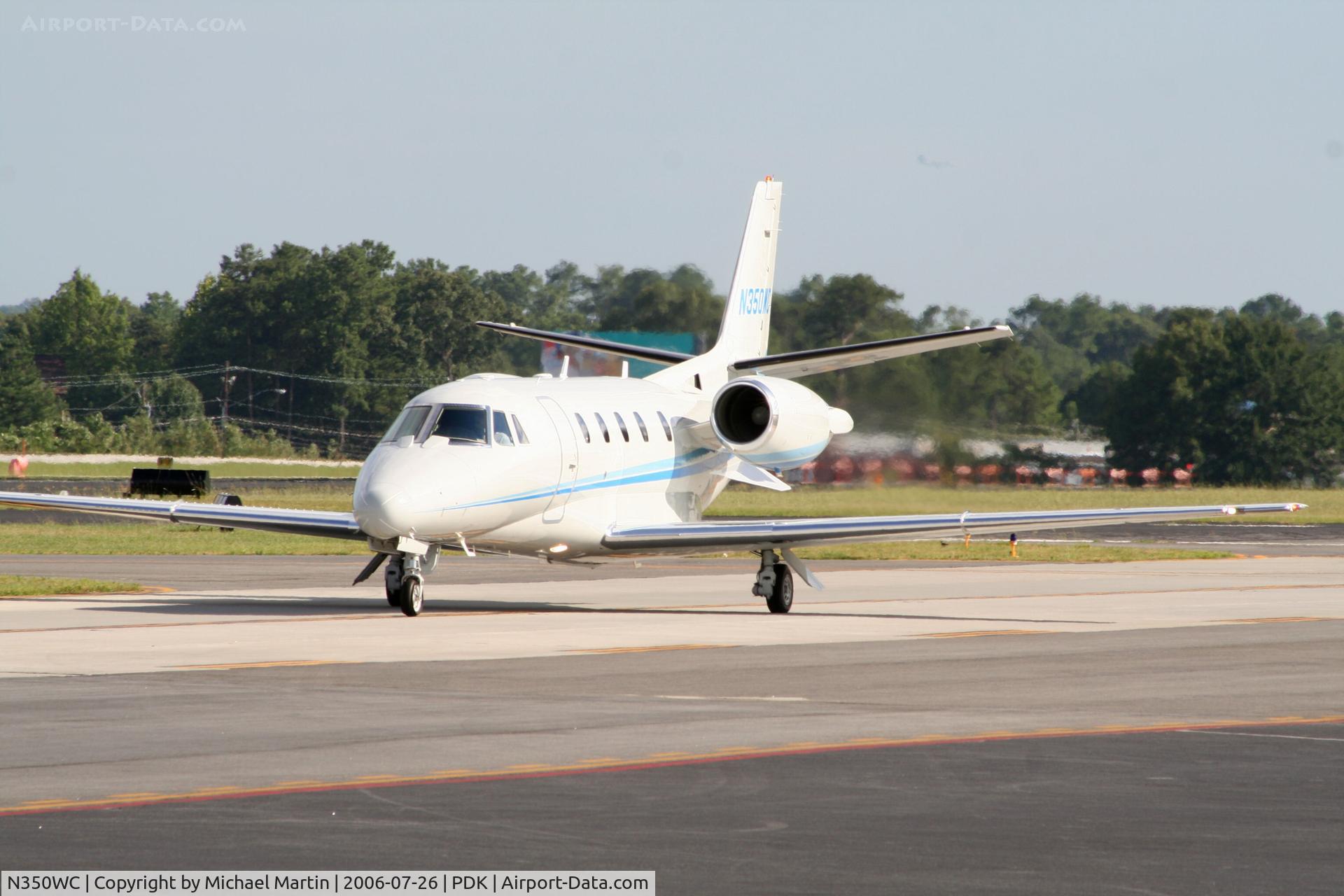 N350WC, 1994 Cessna 560 C/N 560-0266, Taxing to Runway 20L