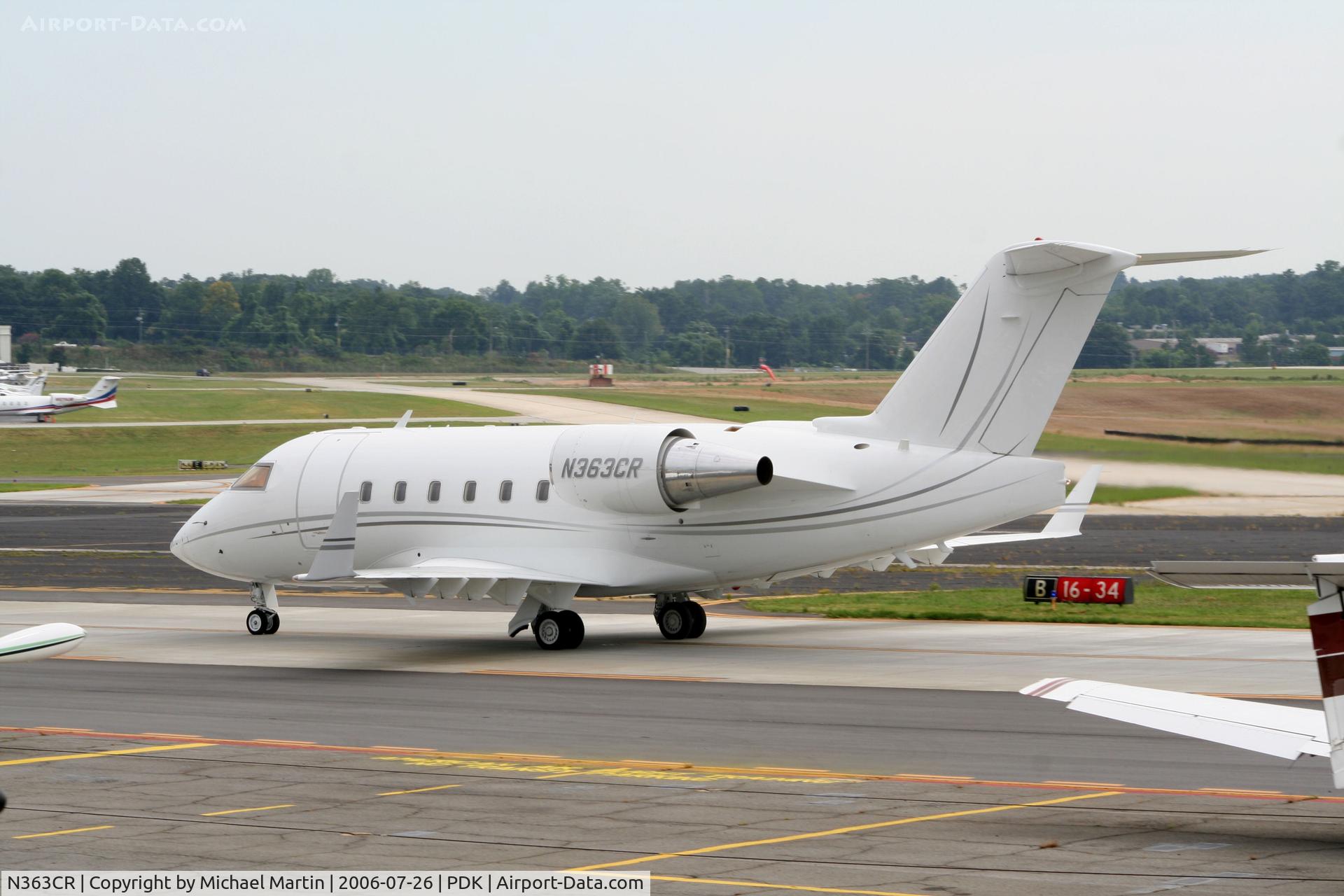 N363CR, 1984 Canadair Challenger 601 (CL-600-2A12) C/N 3025, Taxing to Signature Air