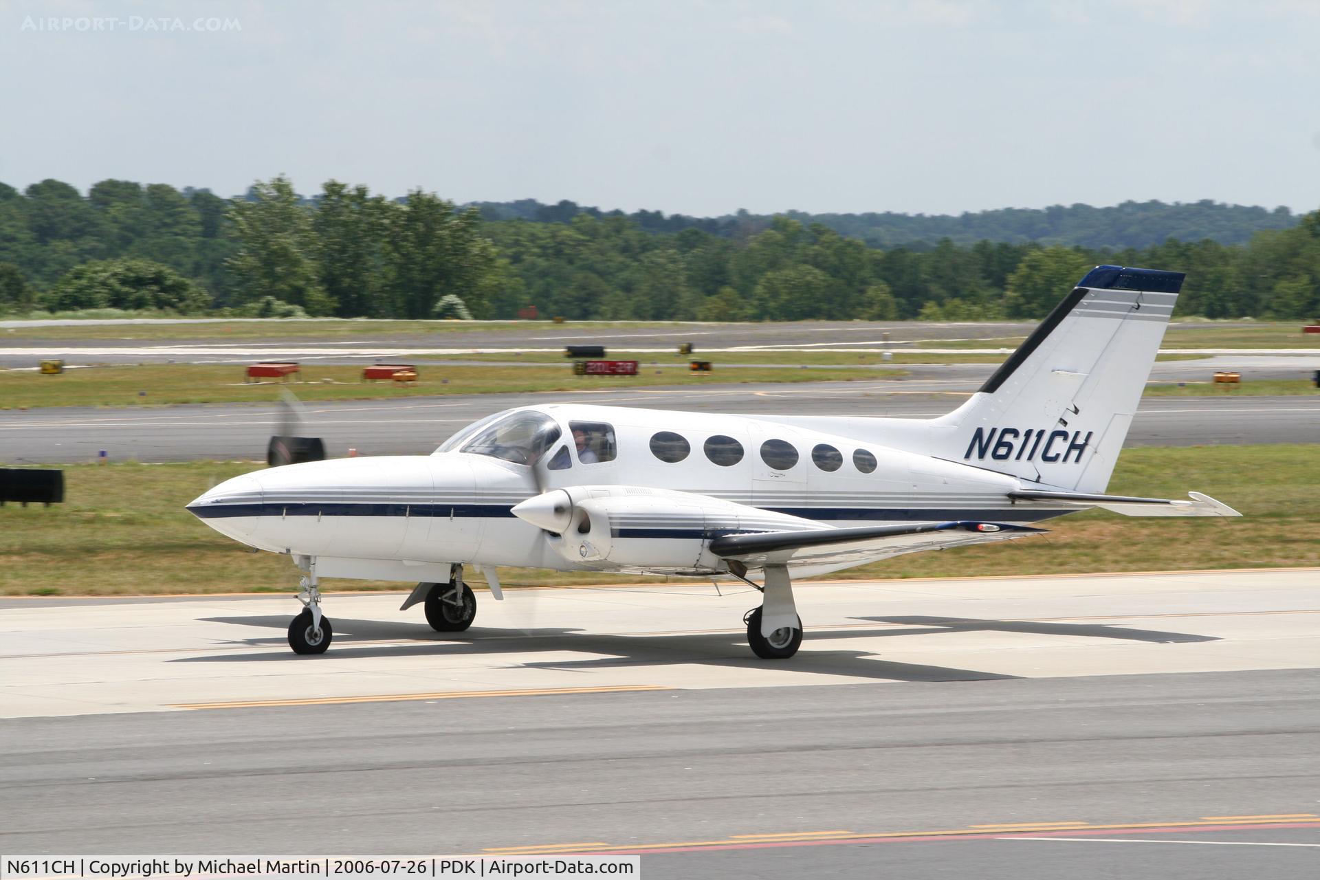 N611CH, 1979 Cessna 421C Golden Eagle C/N 421C0611, Taxing to Runway 20L