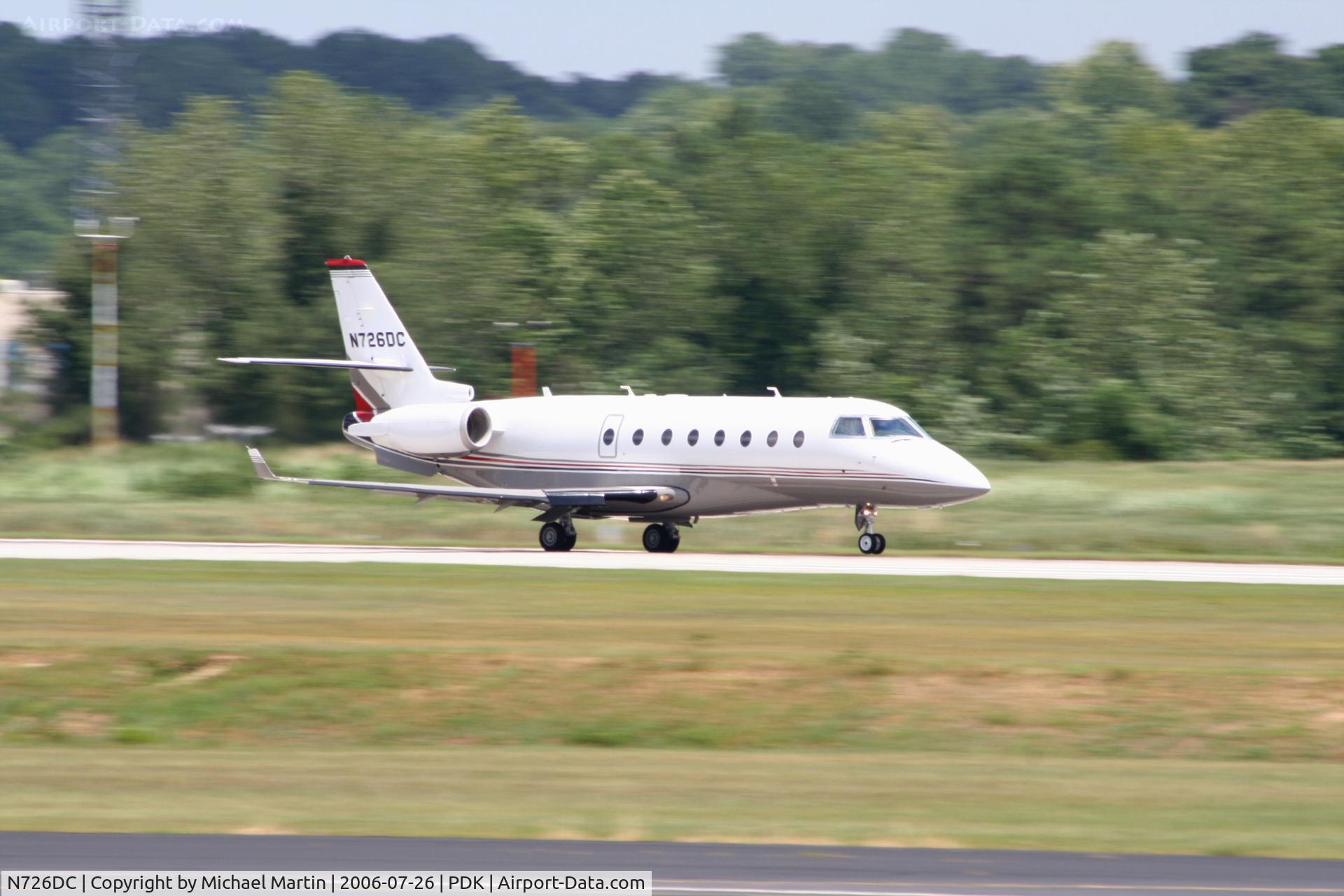 N726DC, 2002 Israel Aircraft Industries Gulfstream 200 C/N 058, Takeoff from 20L