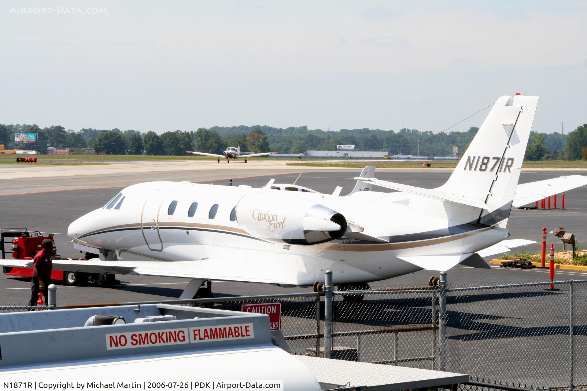 N1871R, 2002 Cessna 560XL Citation Excel C/N 560-5297, Tied down @ Mercury Air Center